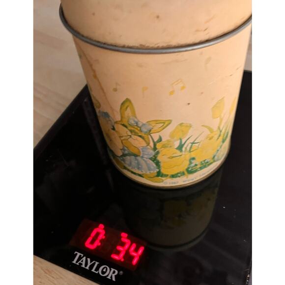 Wang's International 1987 Candy Tin, Bunnies, Ducks, Easter, Yellow Grannycore - Picture 11 of 11